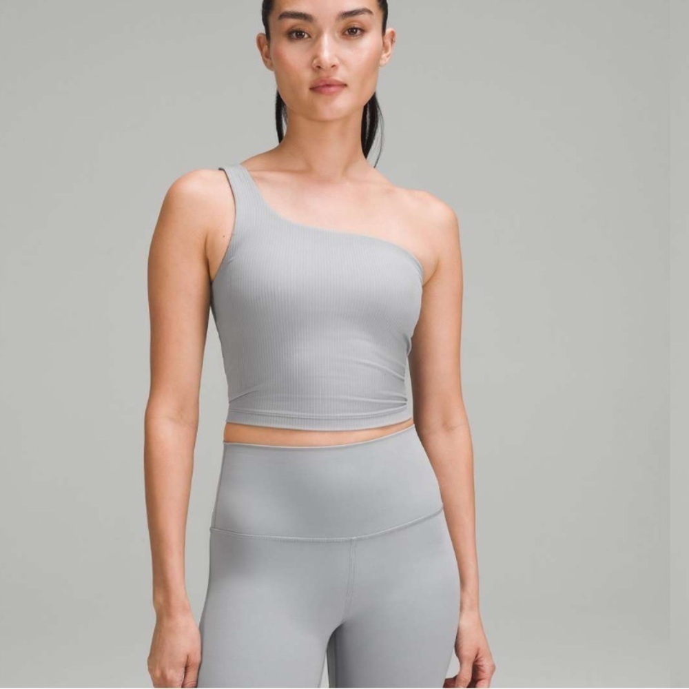 Lululemon yoga tank top - Picture 2 of 6